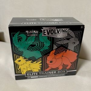 Evolving Skies ETB elite trainer box